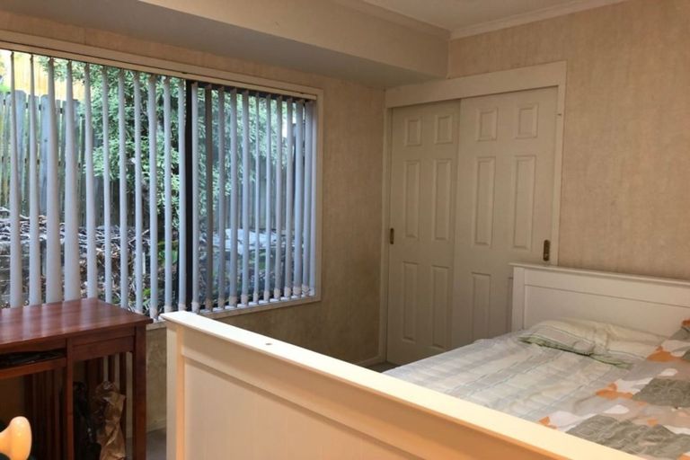 Photo of property in 28 Bayside Drive, Browns Bay, Auckland, 0630