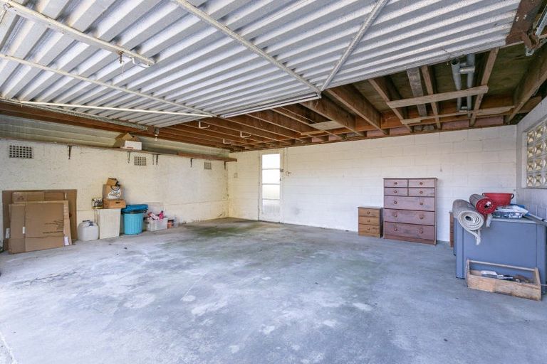 Photo of property in 347 Main Road, Tawa, Wellington, 5028