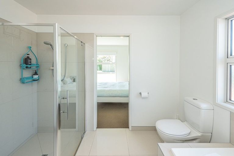 Photo of property in 16 Egmont Street, Patea, 4520