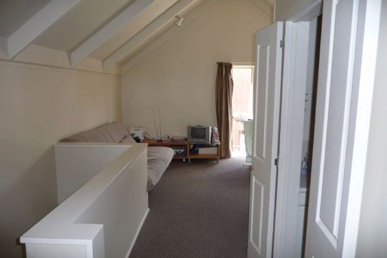 Photo of property in 24-25/66 Mount Eden Road, Mount Eden, Auckland, 1024