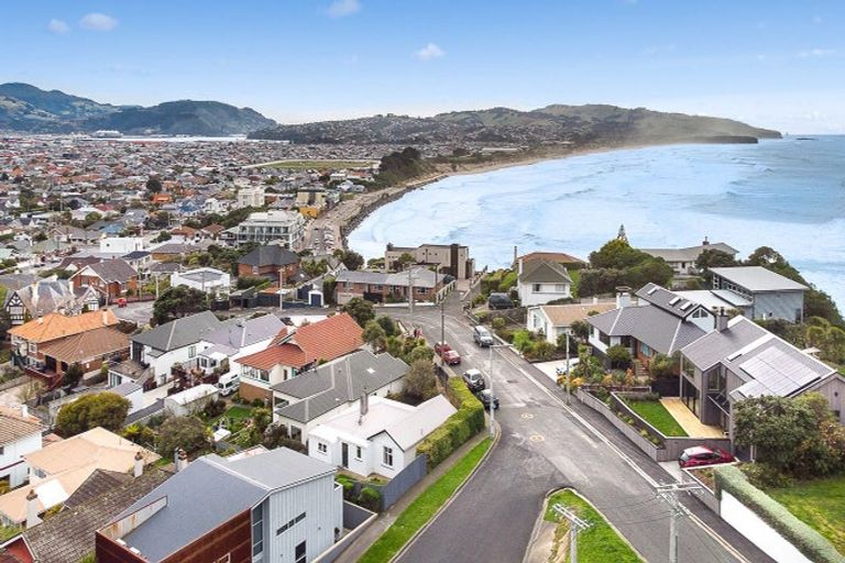 Photo of property in 38 Cliffs Road, Saint Clair, Dunedin, 9012