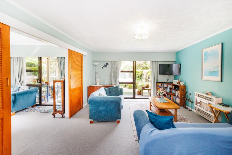 Photo of property in 9 Baton Place, Highbury, Palmerston North, 4412