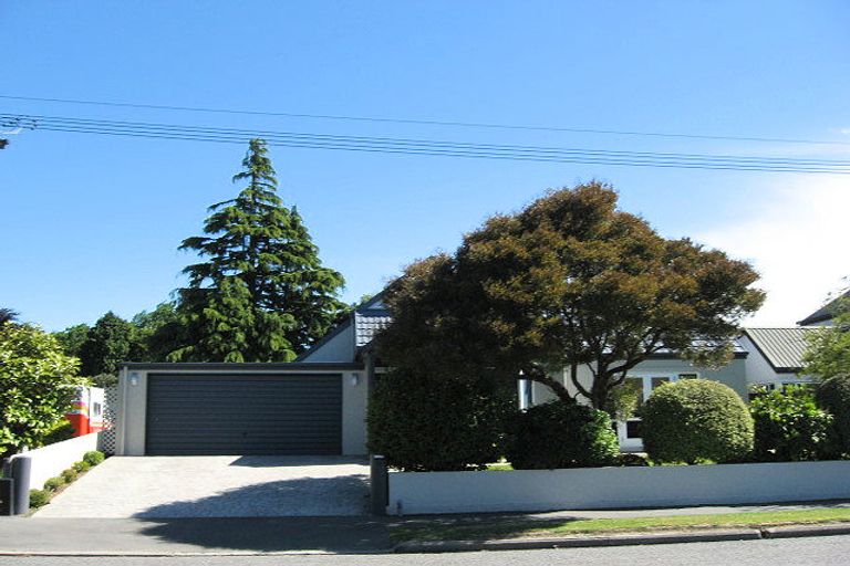 Photo of property in 21 Staveley Street, Avonhead, Christchurch, 8042