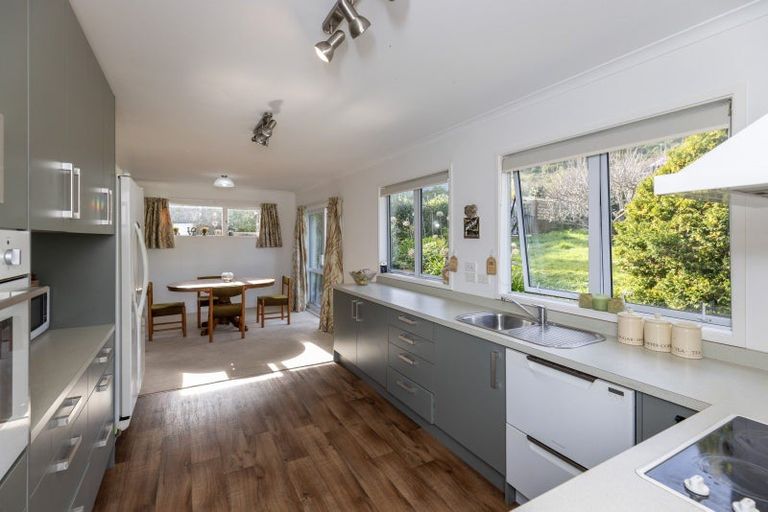 Photo of property in 9 Kotare Street, Waikanae, 5036