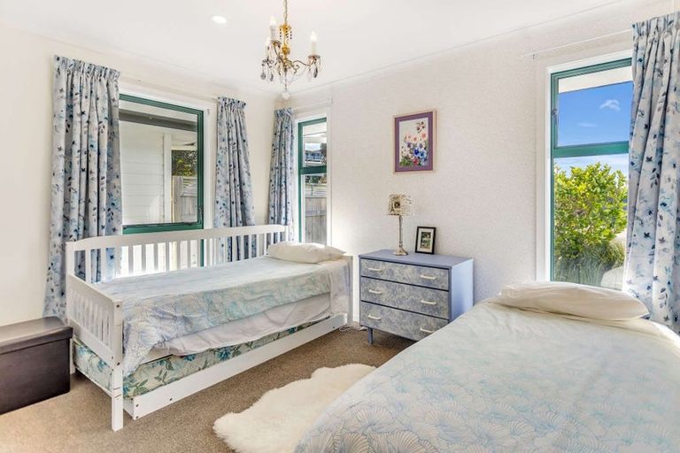 Photo of property in 91 Centennial Drive, Whitianga, 3510