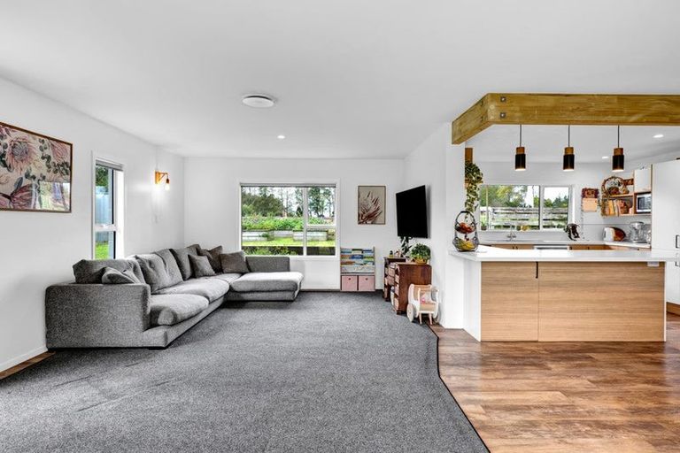 Photo of property in 5 Dunn Street, Egmont Village, 4372