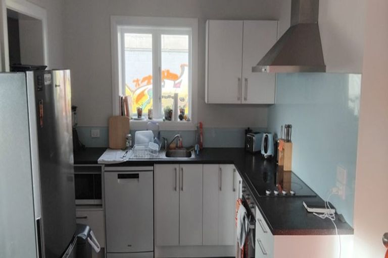 Photo of property in 28 Duke Street, North Dunedin, Dunedin, 9016