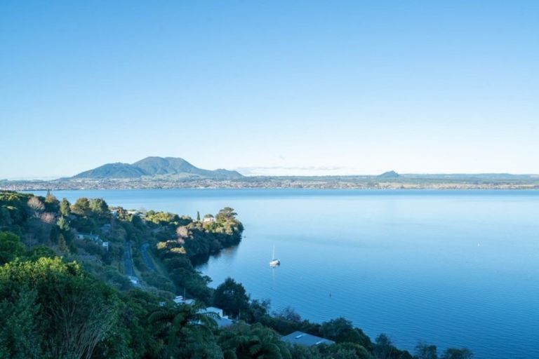 Photo of property in 2/71 Wakeman Road, Acacia Bay, Taupo, 3330