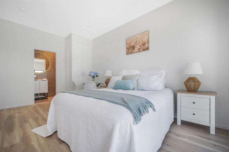 Photo of property in 72 Opoka Street, Papakura, 2110