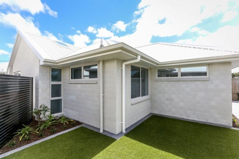 Photo of property in 3a Normanby Street, Fitzroy, New Plymouth, 4312