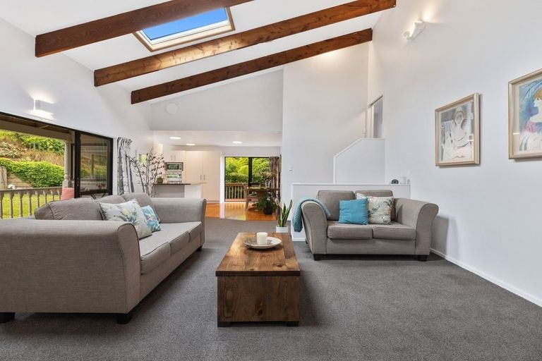 Photo of property in 21 Homewood Place, Chatswood, Auckland, 0626