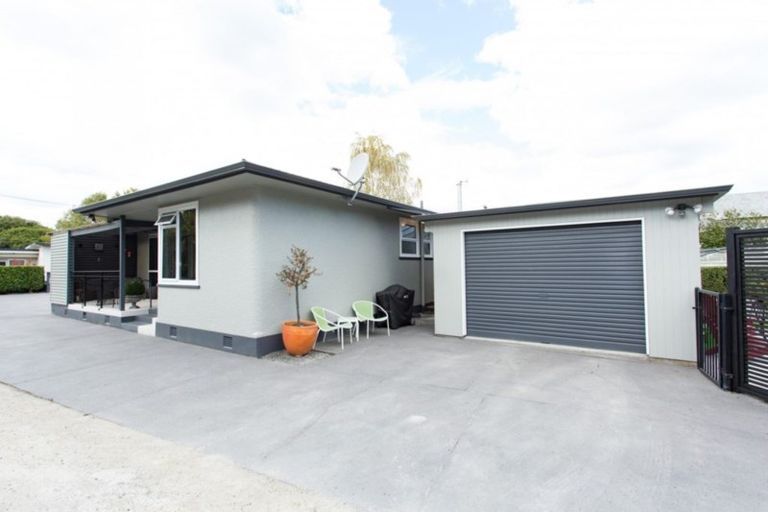 Photo of property in 21 Great North Road, Saint Johns Hill, Whanganui, 4501