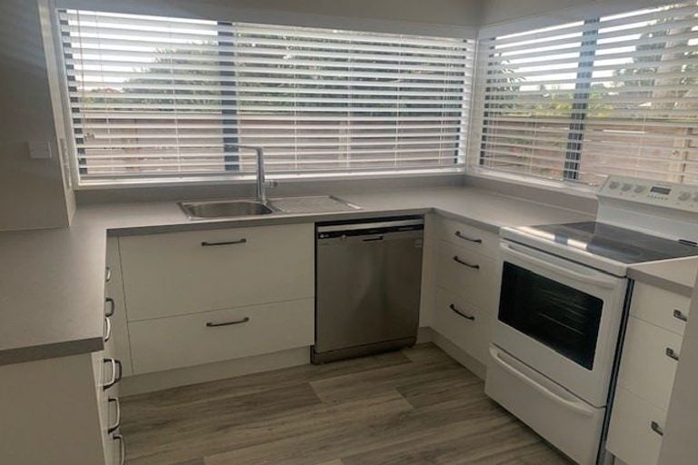 Photo of property in 11 Pamela Place, Otumoetai, Tauranga, 3110