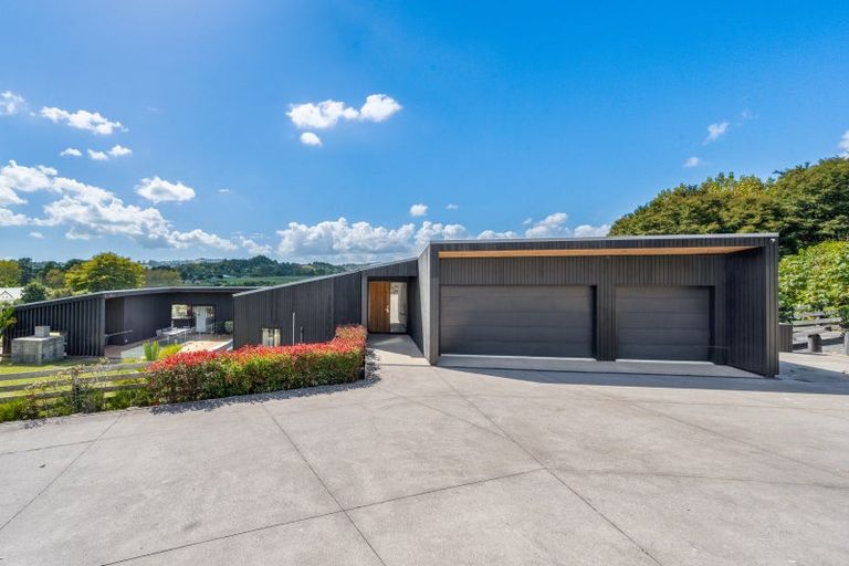 Photo of property in 27 Brownhill Road, Whitford, Manurewa, 2576