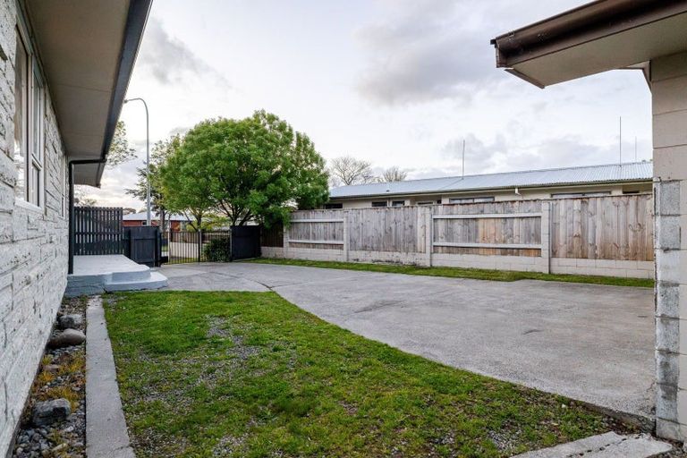 Photo of property in 15 Kaimanawa Street, Kelvin Grove, Palmerston North, 4414