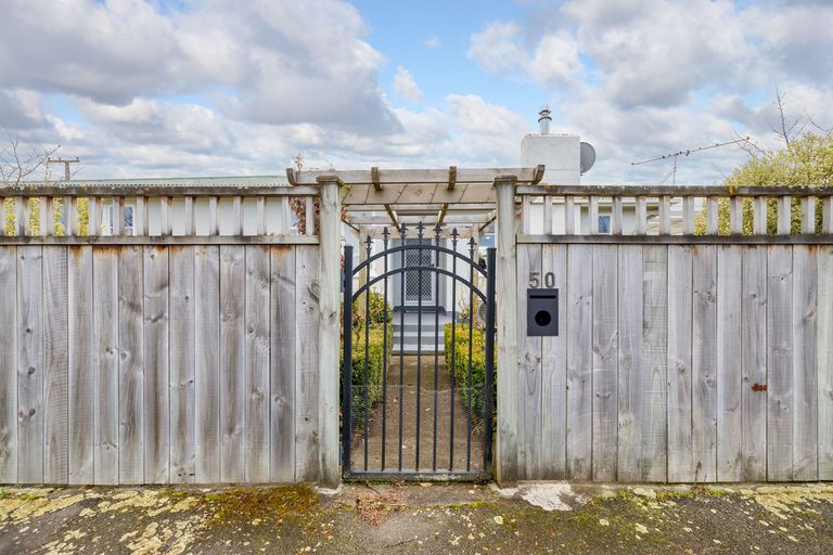 Photo of property in 50 Wyndham Street, Carterton, 5713