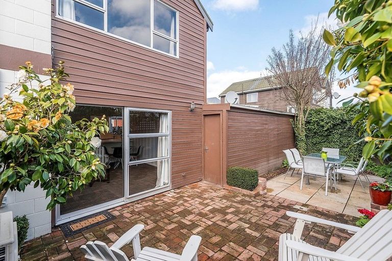 Photo of property in 2/85 Trafalgar Street, St Albans, Christchurch, 8014