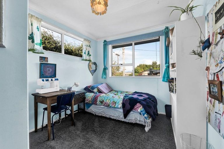 Photo of property in 28 Durham Avenue, Welbourn, New Plymouth, 4312