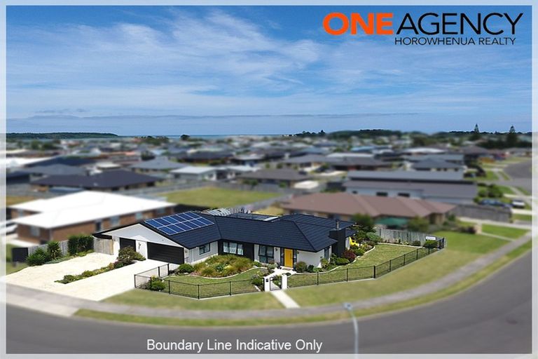 Photo of property in 10 Oxnam Place, Foxton Beach, Foxton, 4815