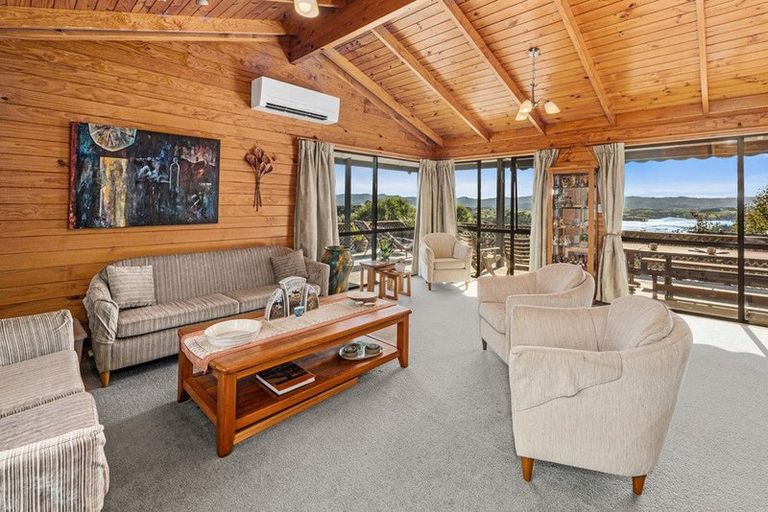 Photo of property in 76 Brick Bay Drive, Sandspit, Warkworth, 0982