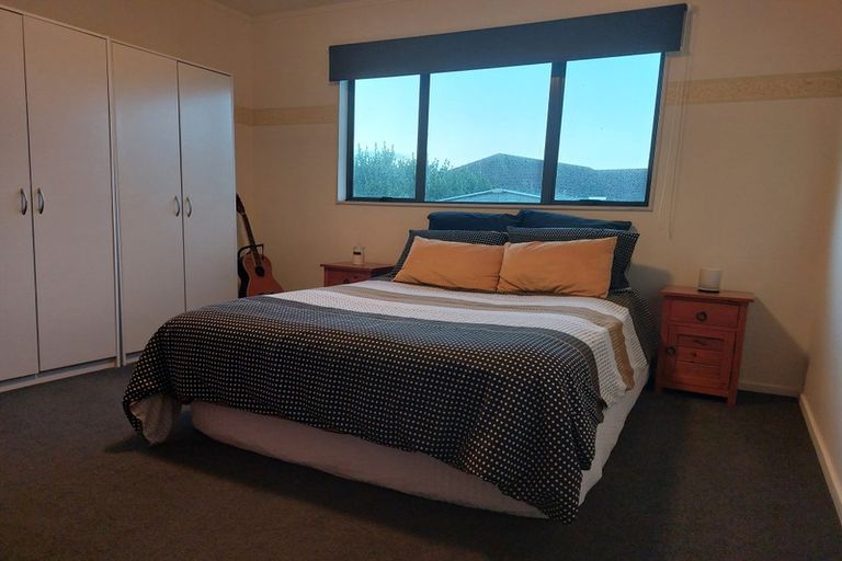 Photo of property in 20 Madgwick Place, Ngatea, 3503