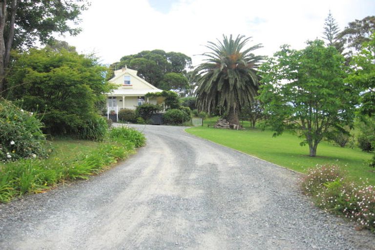 Photo of property in 2 Tasman Street, Mangonui, 0420