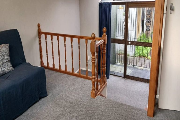 Photo of property in 109a Mokoia Road, Birkenhead, Auckland, 0626