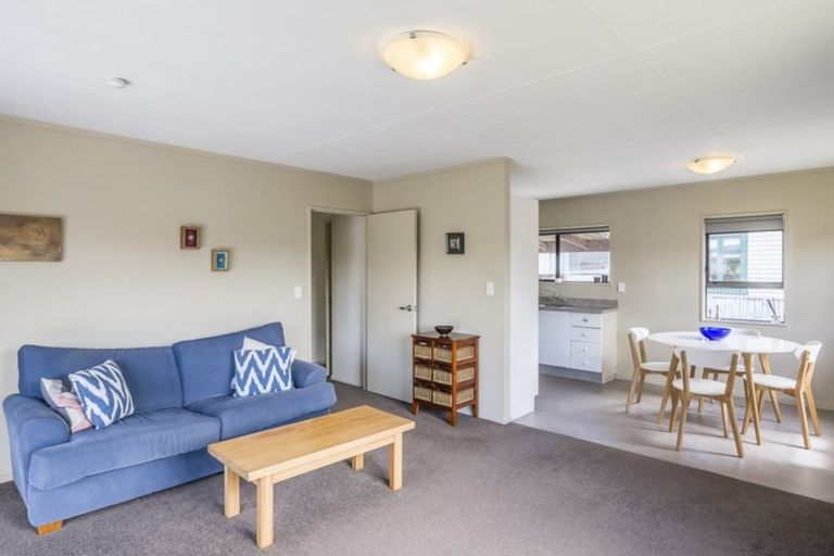 Photo of property in 42a Winton Street, Paraparaumu Beach, Paraparaumu, 5032
