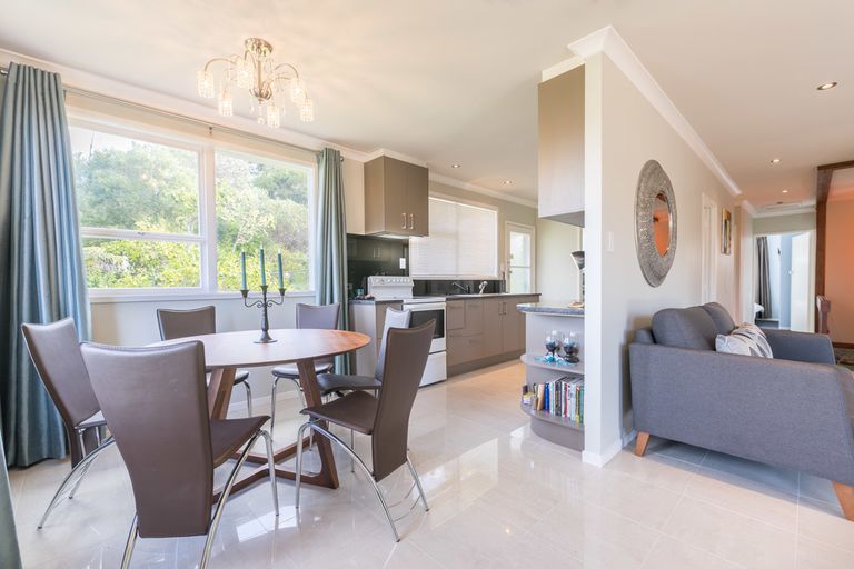 Photo of property in 15 Spargo Road, Massey, Auckland, 0614