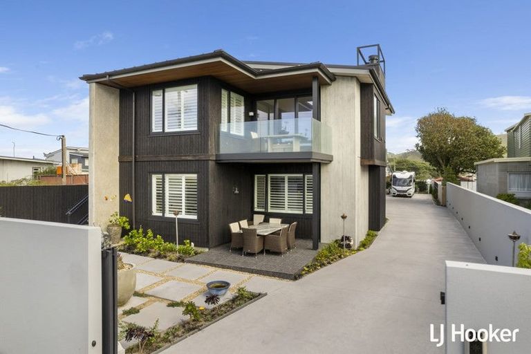 Photo of property in 18 Dillon Street, Waihi Beach, 3611