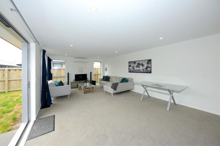 Photo of property in 9 Eric Melrose Lane, Halswell, Christchurch, 8025