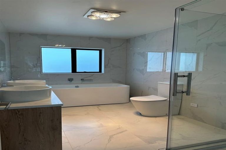 Photo of property in 13 Lumber Rise, Swanson, Auckland, 0614