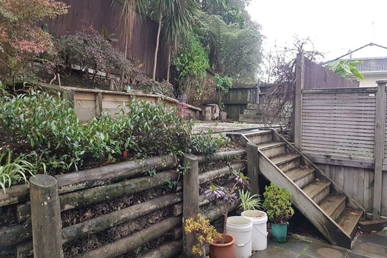 Photo of property in 62 Kohekohe Street, New Lynn, Auckland, 0600