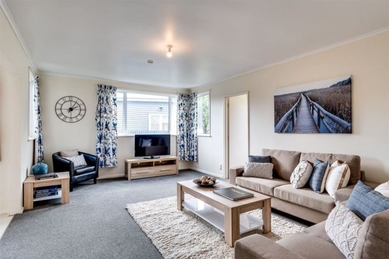 Photo of property in 57 Barker Road, Marewa, Napier, 4110