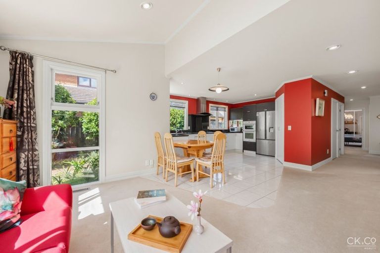 Photo of property in 4/125 Woburn Road, Woburn, Lower Hutt, 5010