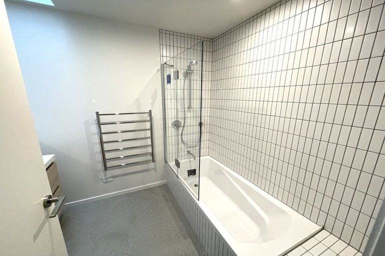 Photo of property in 17c Cuba Street, Petone, Lower Hutt, 5012