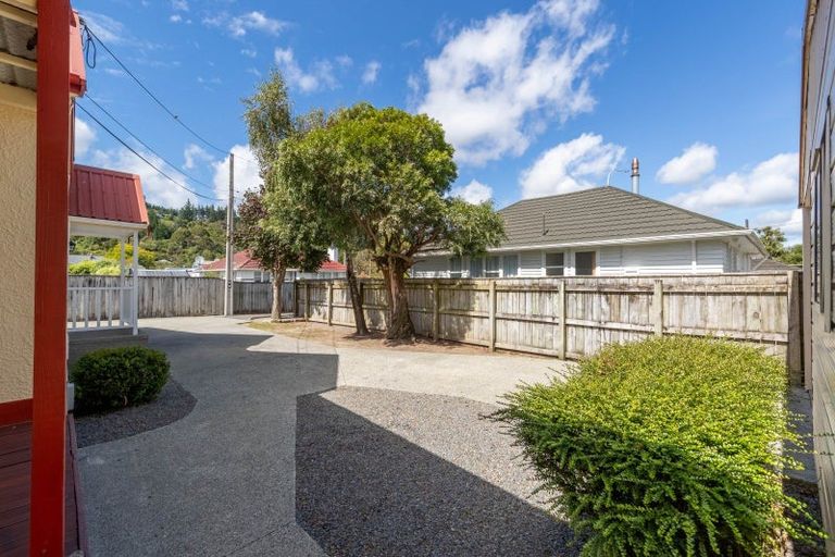 Photo of property in 5 Mangaroa Hill Road, Clouston Park, Upper Hutt, 5018