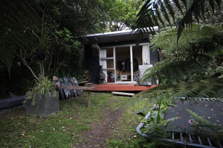 Photo of property in 2a Hammond Avenue, Hatfields Beach, Orewa, 0931