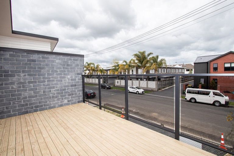 Photo of property in 2/10 Charlemont Street, Whitiora, Hamilton, 3200