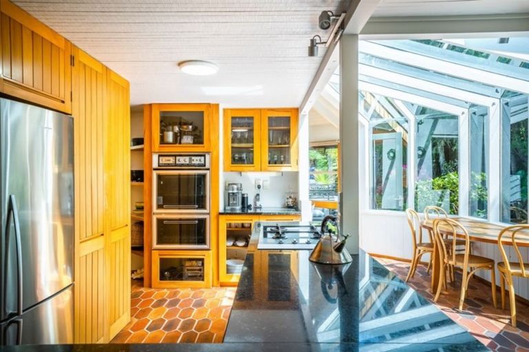 Photo of property in 50 Braemar Road, Castor Bay, Auckland, 0620