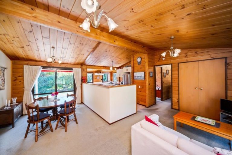 Photo of property in 37 Flint Road West, Stratford, 4332