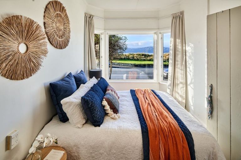 Photo of property in 197 Marine Parade, Seatoun, Wellington, 6022
