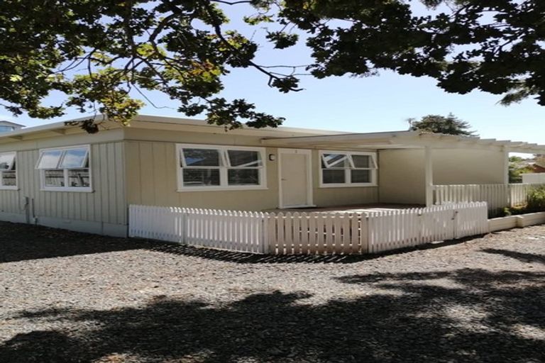 Photo of property in 2/35 Glenvar Road, Torbay, Auckland, 0630