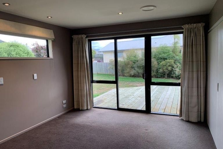 Photo of property in 32 Ash Avenue, Albert Town, Wanaka, 9305