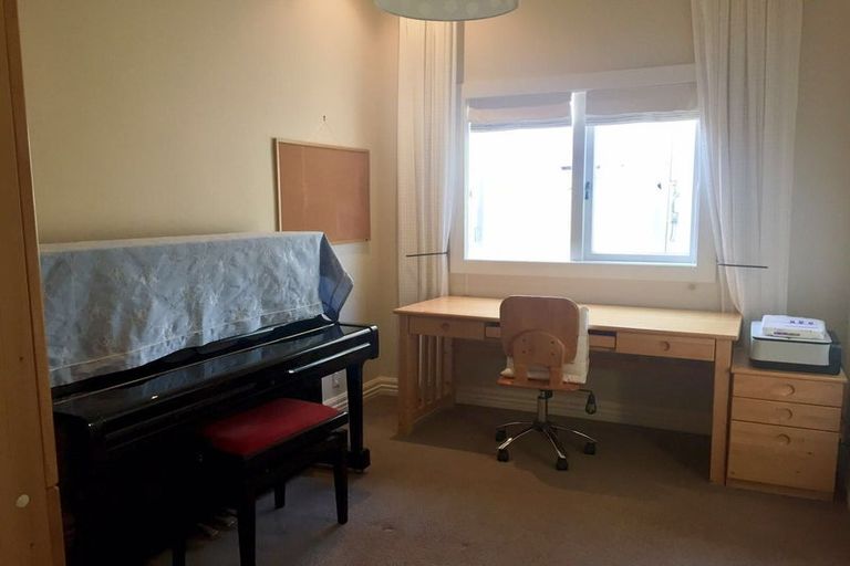 Photo of property in 48d Awaruku Road, Torbay, Auckland, 0630