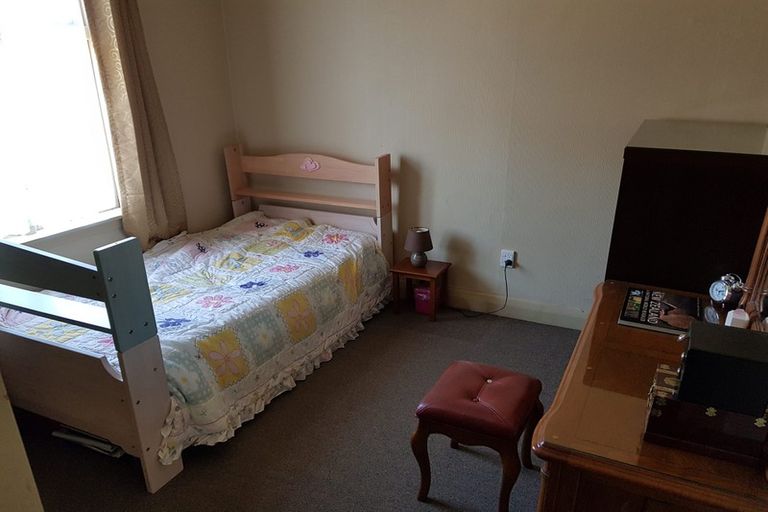 Photo of property in 16 Trafalgar Street, Johnsonville, Wellington, 6037