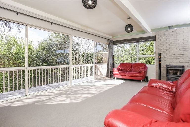 Photo of property in 52 Lynden Avenue, Hillcrest, Auckland, 0627