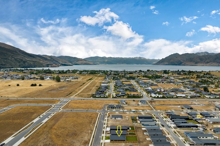 Photo of property in 13 Caton Street, Lake Hawea, 9382