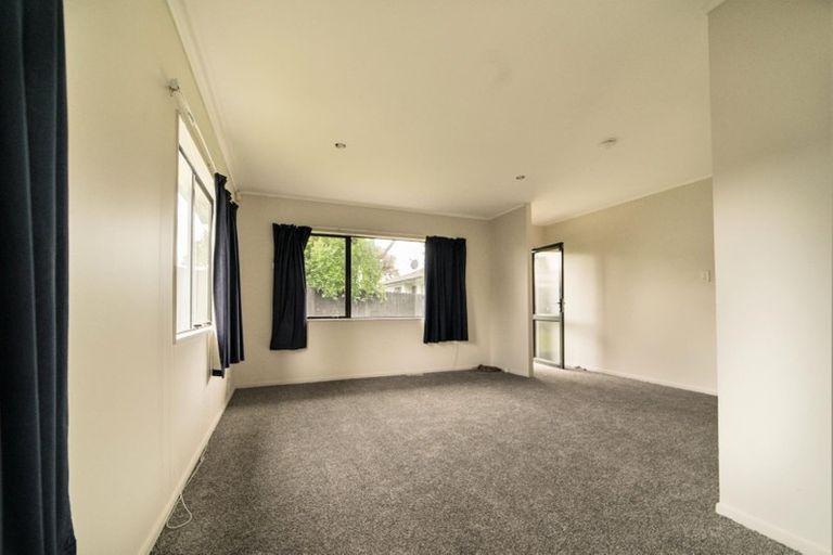 Photo of property in 2/32 Limond Street, Randwick Park, Auckland, 2105