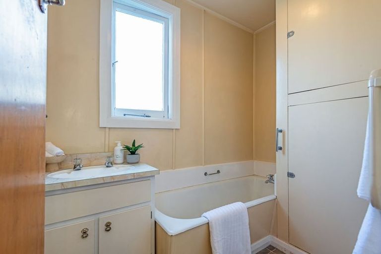Photo of property in 5 Sydney Street, Palmerston North, 4414